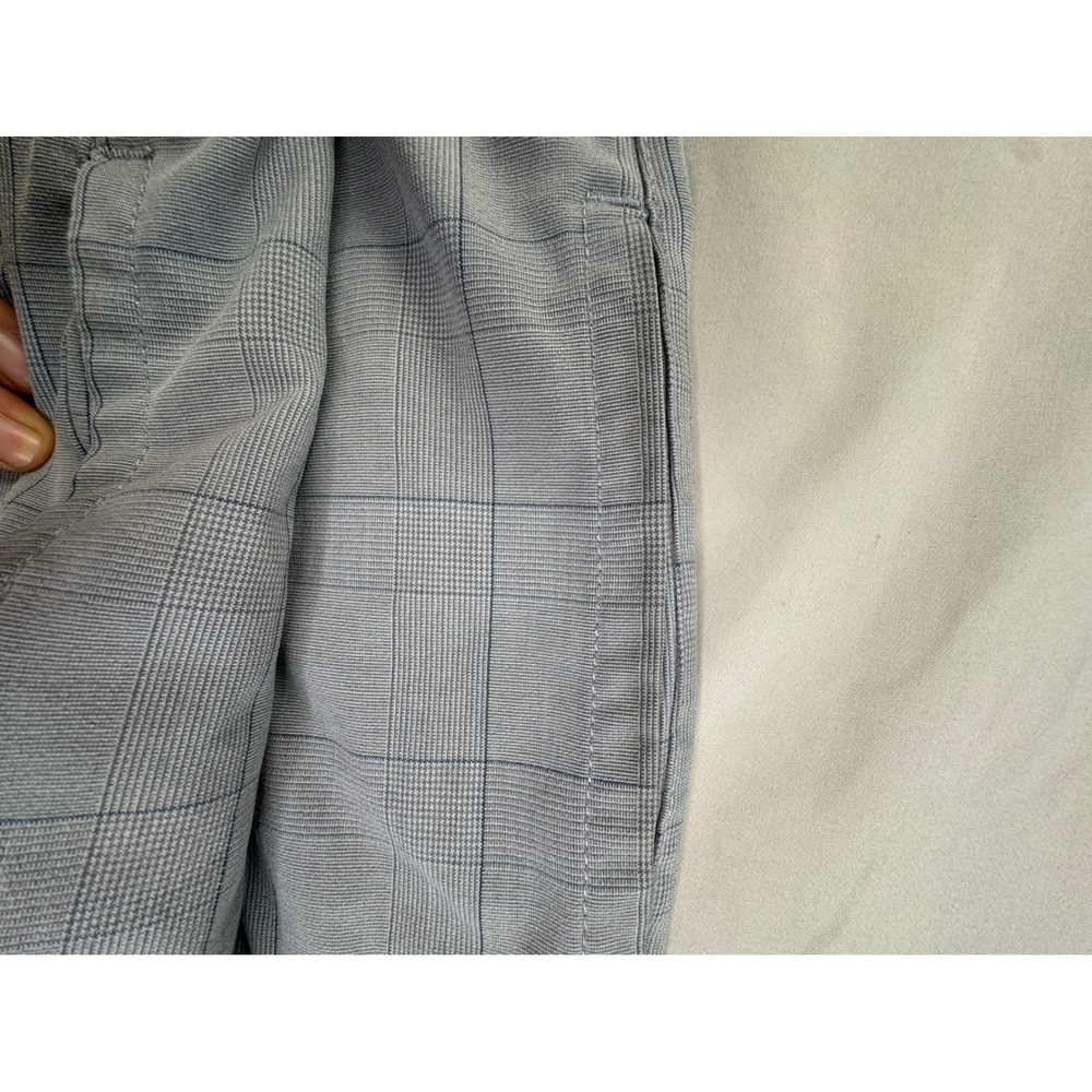 TravisMathew Grey Plaid Golf Shorts Mens 36 Performance Stretch Flat Front - Picture 13 of 13